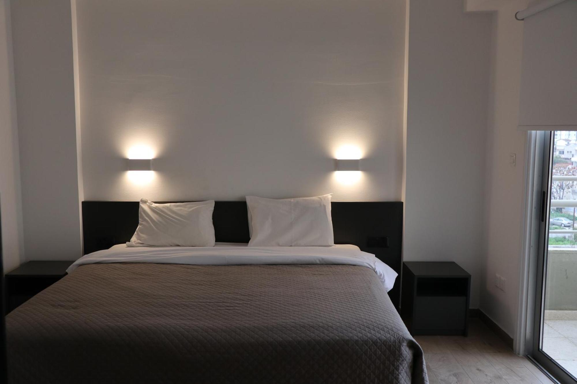 Sunflower Hotel Apartments Larnaca Ngoại thất bức ảnh